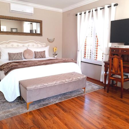 Meerendal Cottage-Affordable Luxury-Private Garden With Pool & Hot Tub Cape Town Luaran gambar