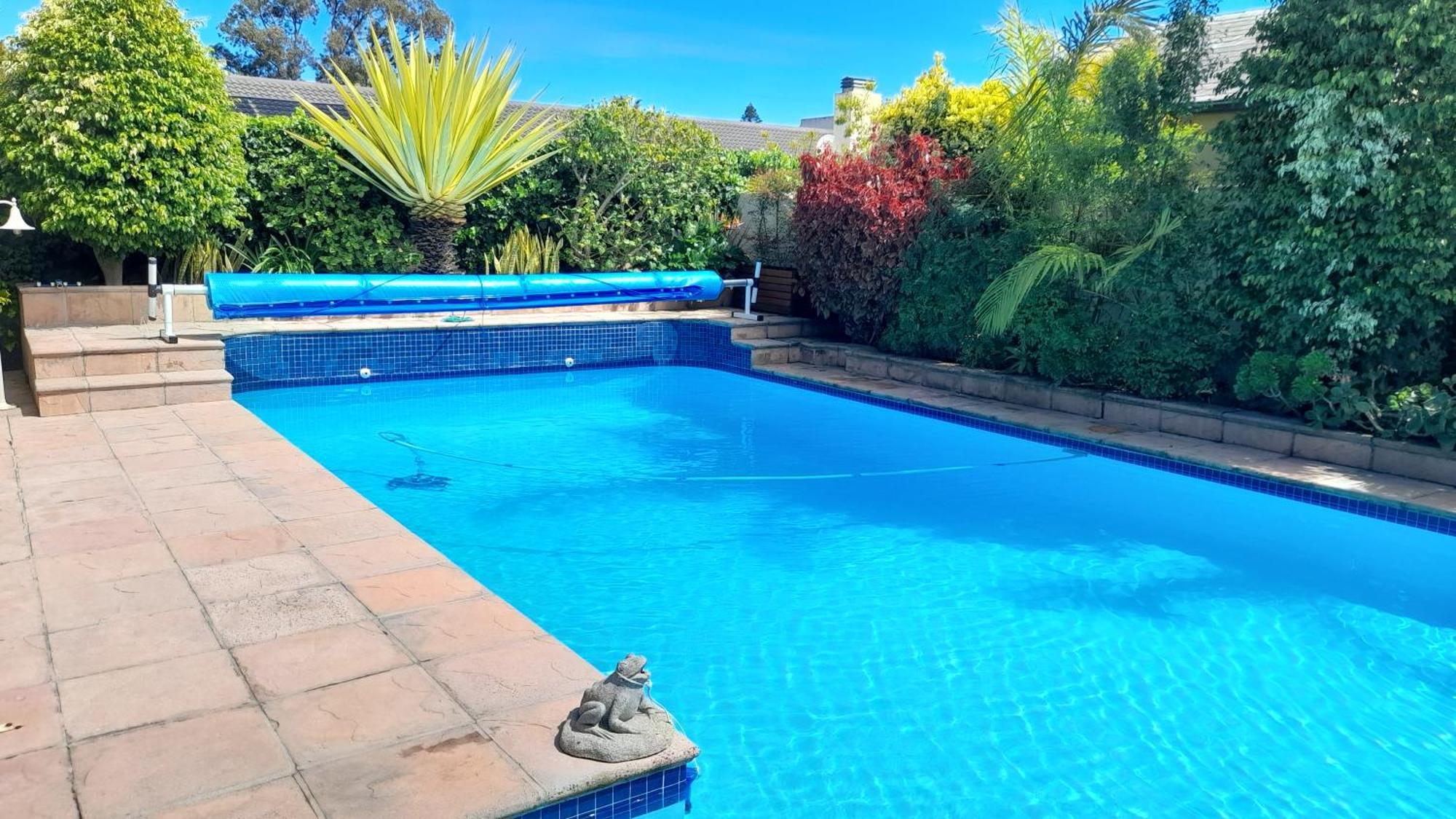 Meerendal Cottage-Affordable Luxury-Private Garden With Pool & Hot Tub Cape Town Luaran gambar