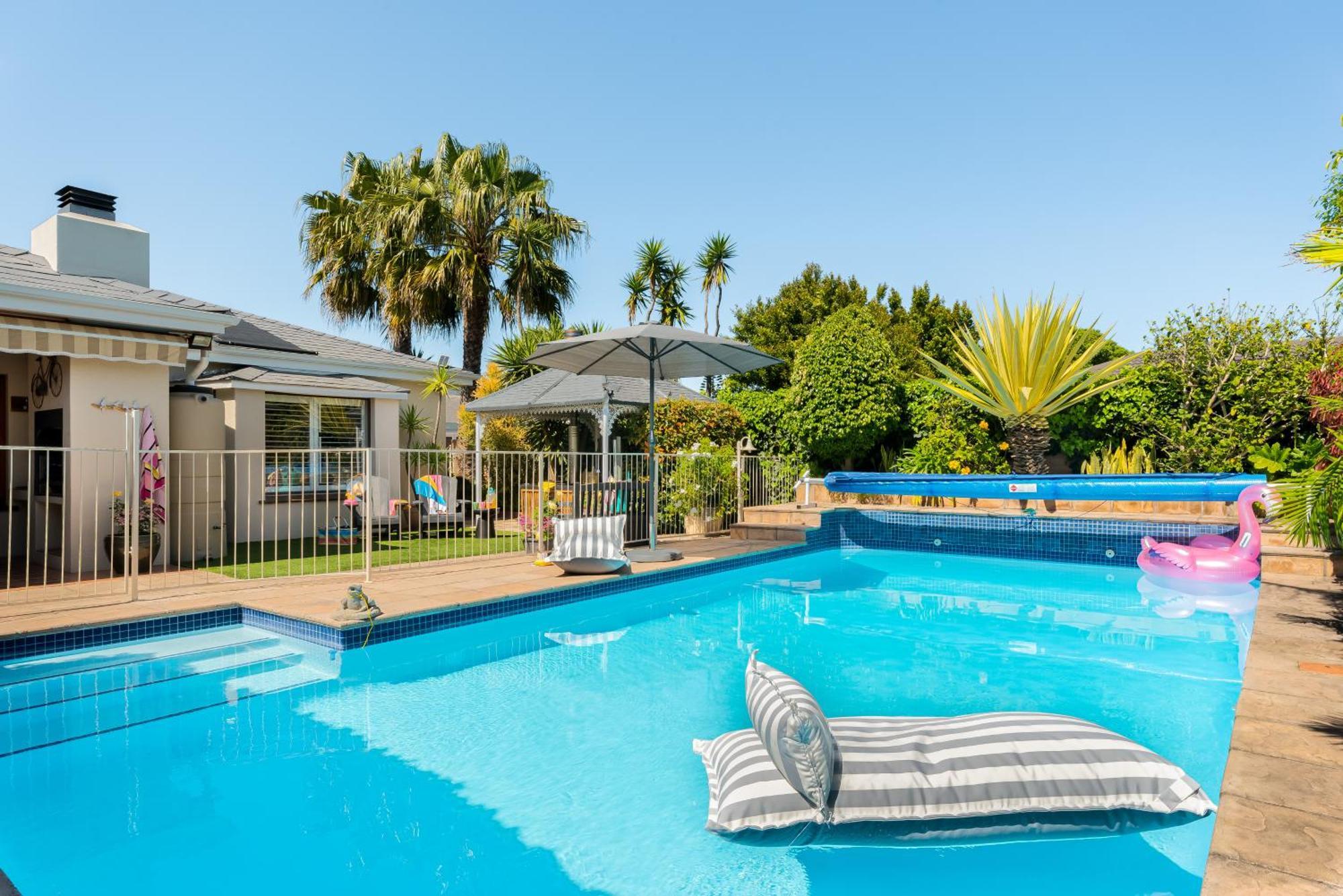 Meerendal Cottage-Affordable Luxury-Private Garden With Pool & Hot Tub Cape Town Luaran gambar