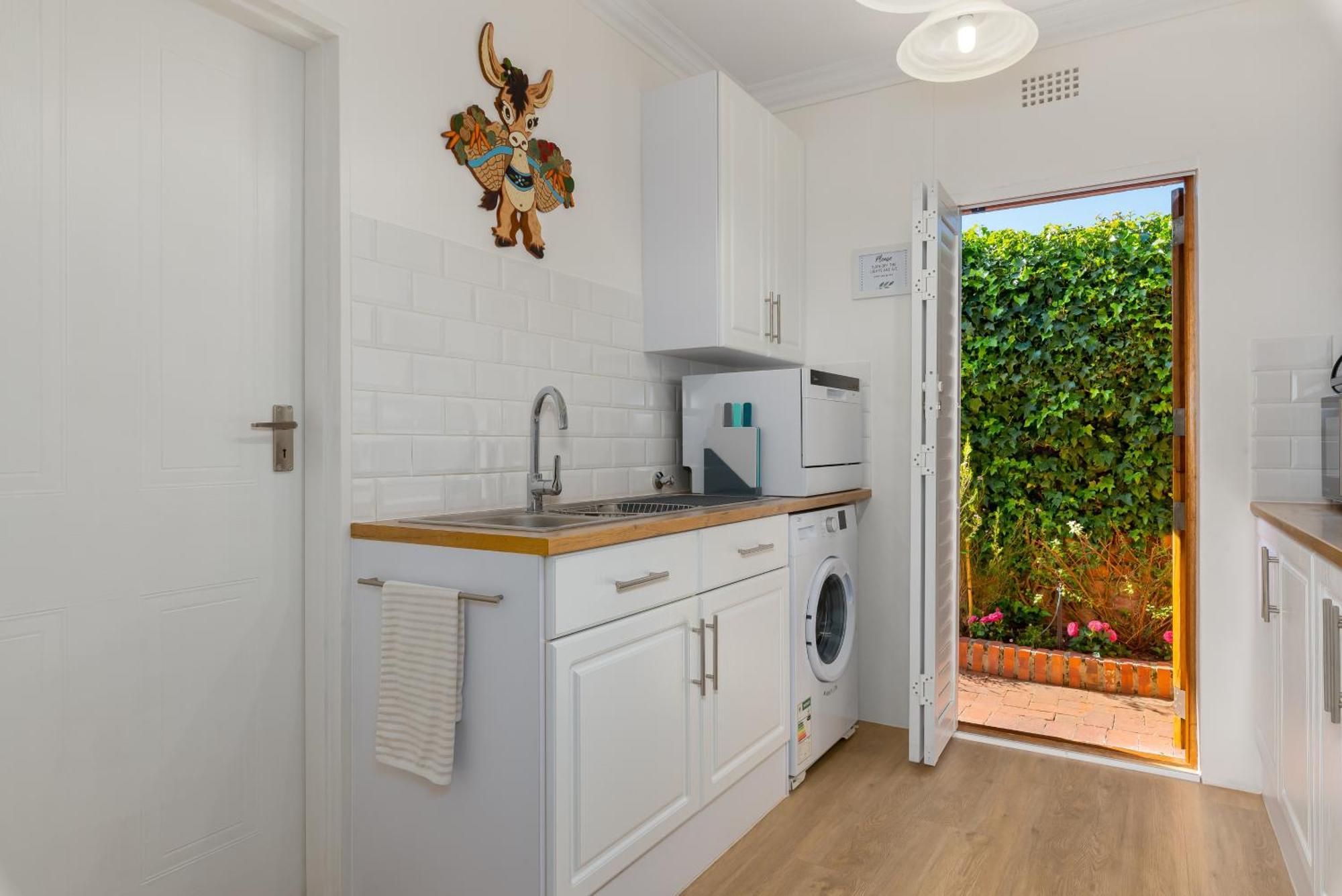 Meerendal Cottage-Affordable Luxury-Private Garden With Pool & Hot Tub Cape Town Luaran gambar