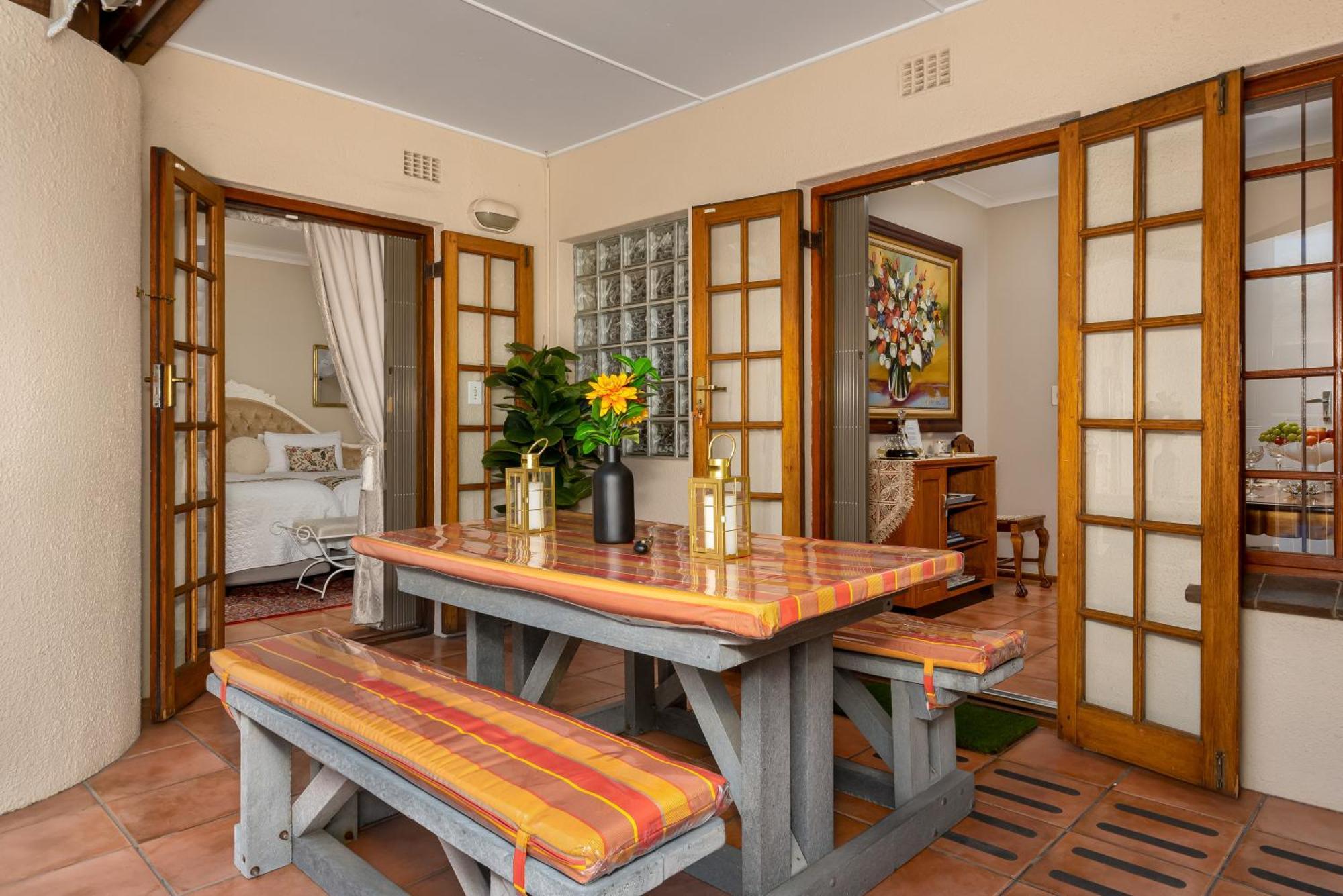 Meerendal Cottage-Affordable Luxury-Private Garden With Pool & Hot Tub Cape Town Luaran gambar