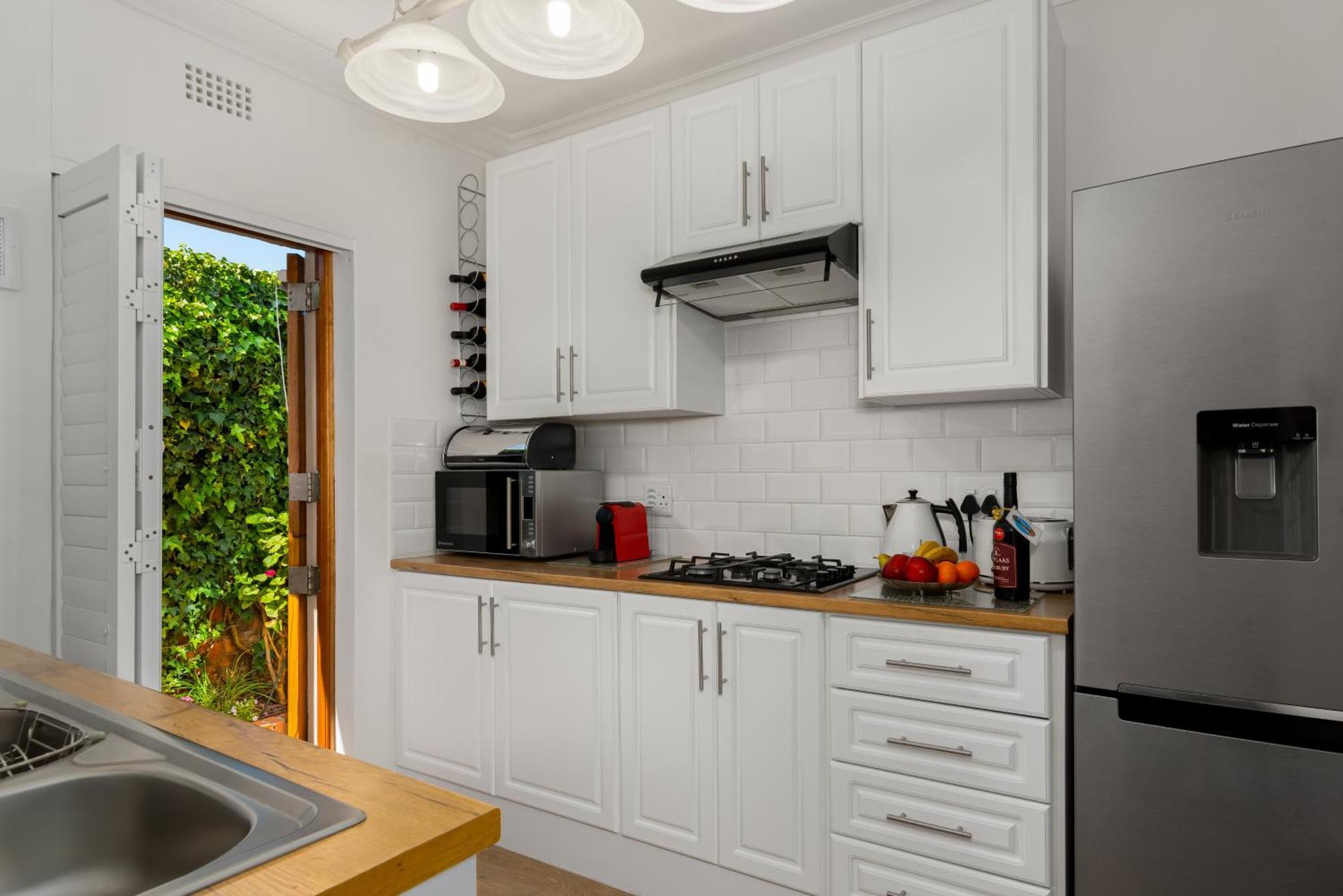 Meerendal Cottage-Affordable Luxury-Private Garden With Pool & Hot Tub Cape Town Luaran gambar