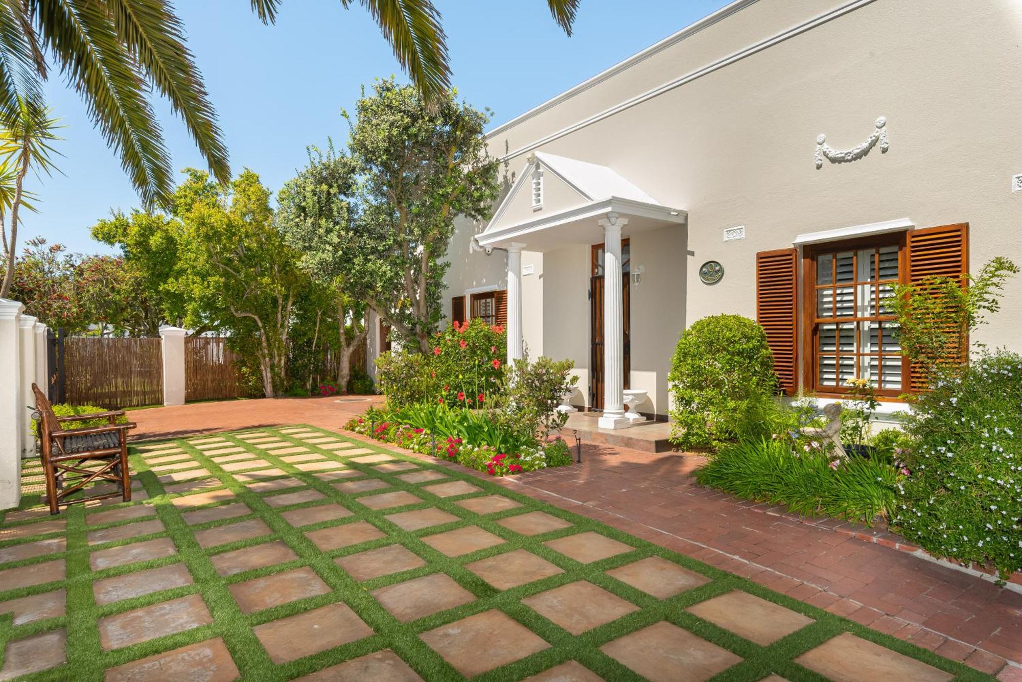 Meerendal Cottage-Affordable Luxury-Private Garden With Pool & Hot Tub Cape Town Luaran gambar