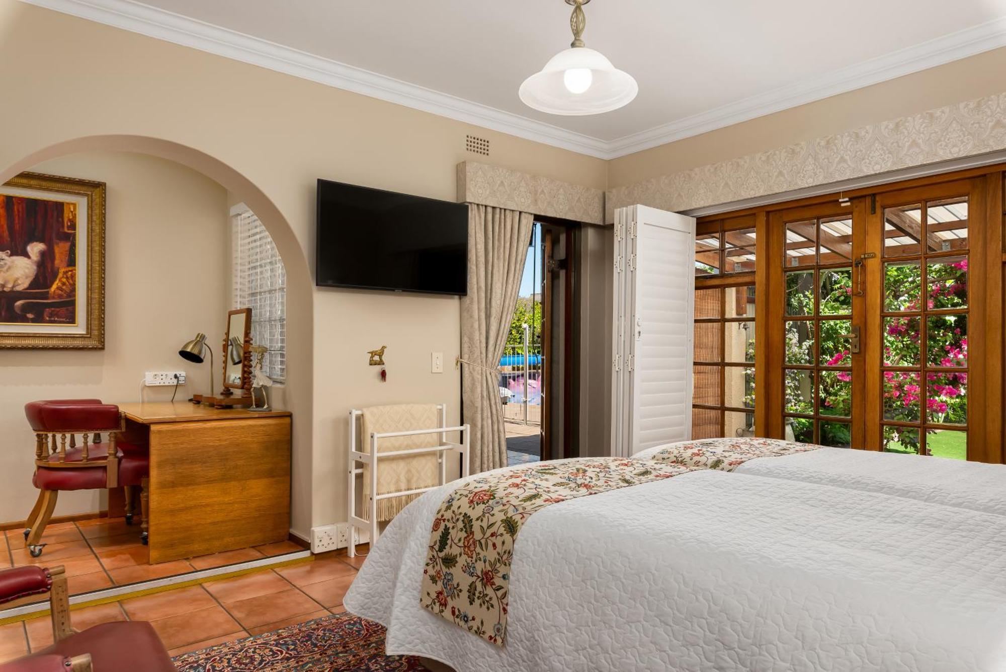 Meerendal Cottage-Affordable Luxury-Private Garden With Pool & Hot Tub Cape Town Luaran gambar