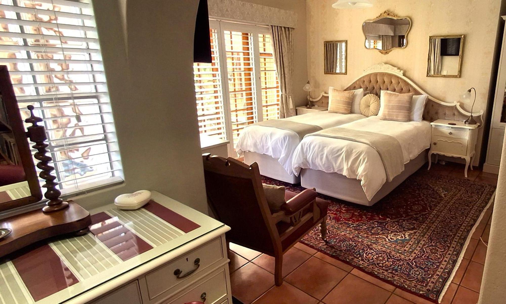 Meerendal Cottage-Affordable Luxury-Private Garden With Pool & Hot Tub Cape Town Luaran gambar